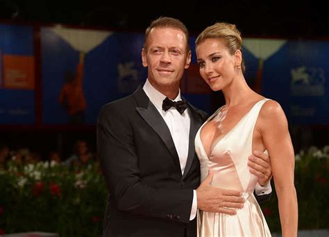 moglie rocco siffredi giovane|Rosa Caracciolo moglie di Rocco Siffredi si racconta come mai。